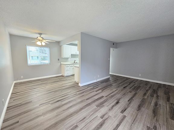 2nd image of 535 Greenbrier Dr APT 9