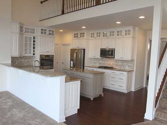 Upgraded Gourmet Kitchen