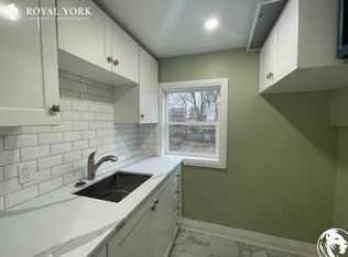 1243 Langmuir Ave #3, London, ON N5W 2G2