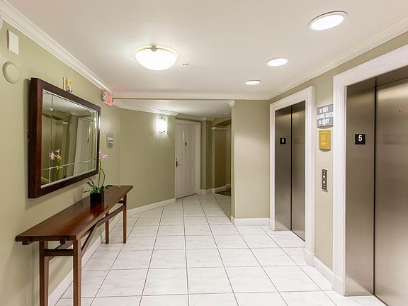 4th image of 600 S Dixie Hwy APT 520
