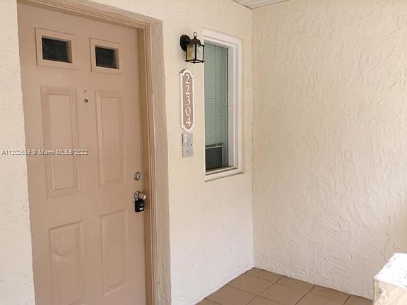 2nd image of 22304 Glenmoor Dr #0