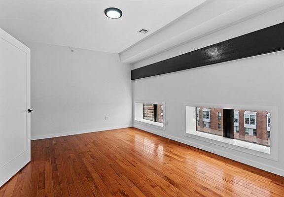 4th image of 276-280 Essex St #502