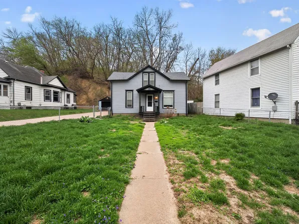 118 E Graham Ave, Council Bluffs, IA 51503