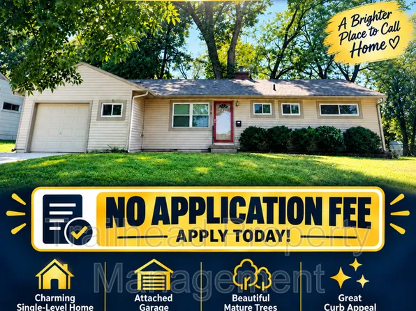 208 SW McClendon Dr, Lees Summit, MO 64081