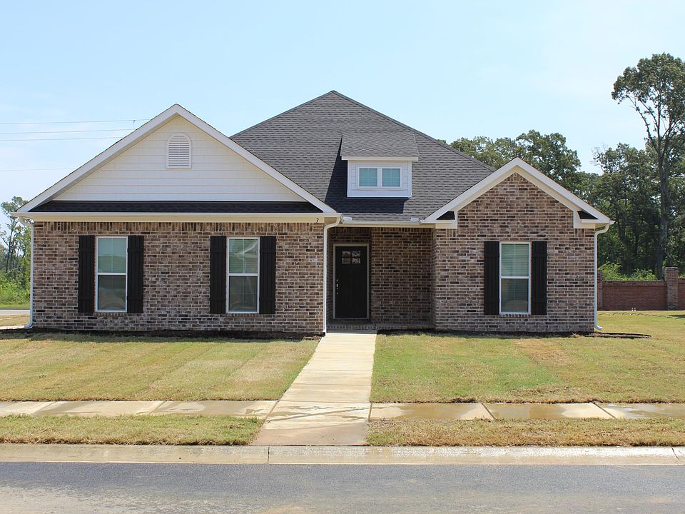 1st image of 3 Haley Renee Dr