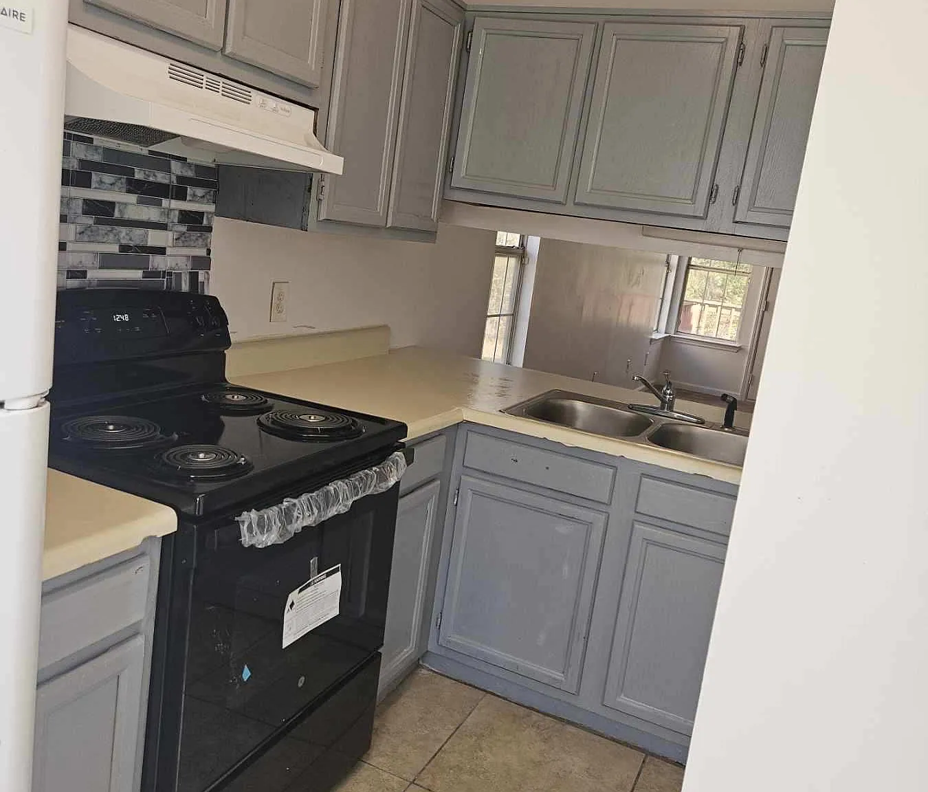 3490 Kingswood Trl — Photo 1