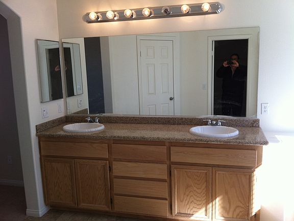 3rd image of 13817 Mesa View Dr