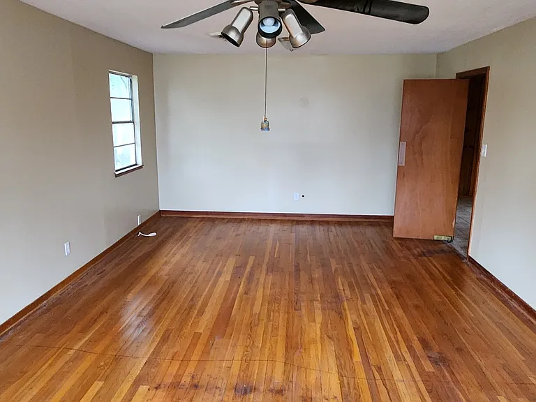 729 Heather Ln — Photo 10