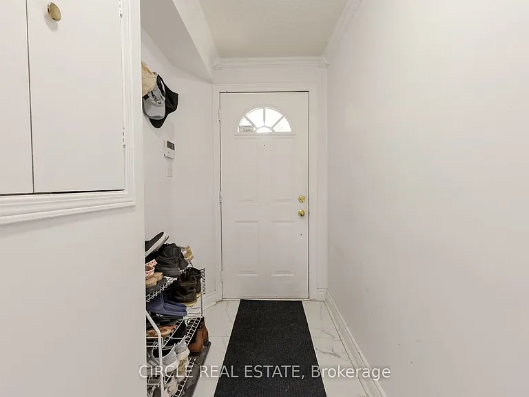 20 Spadina Rd #20 — Photo 4
