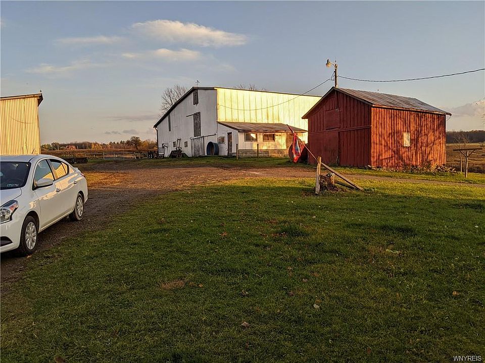 2nd image of 11296 Old State Rd