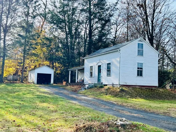 68 McClellan St, Amherst, MA 01002