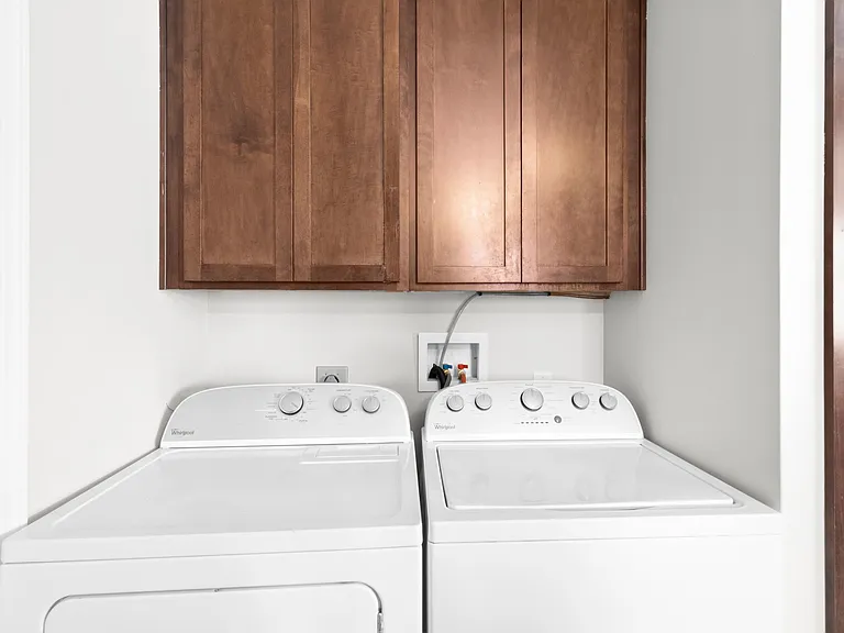 4264 S 1100 E — Photo 13
