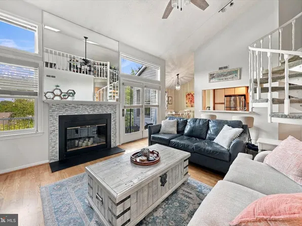 4909 Birch Cir, Wilmington, DE 19808