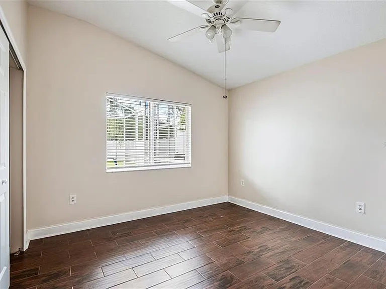 4007 Harbor Lake Dr — Photo 20