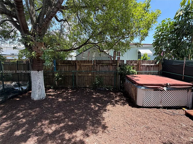 3673 SW 5th St #0 — Photo 4