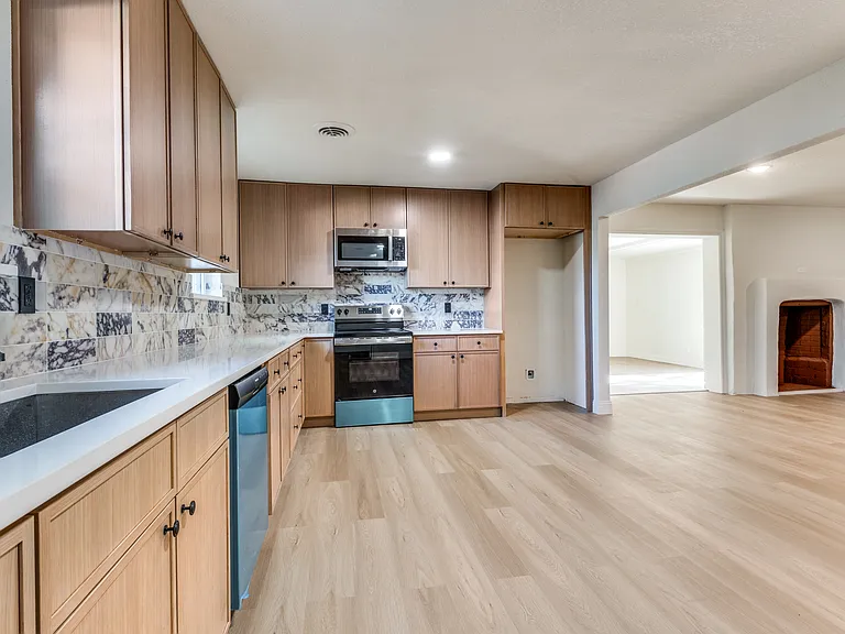 704 Turner Blvd — Photo 13