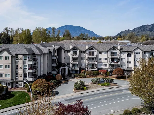 45520 Knight Rd #304, Chilliwack, BC V2R 3Z2