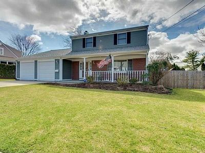 23 Maplecrest Ave, North Providence, RI, 02911