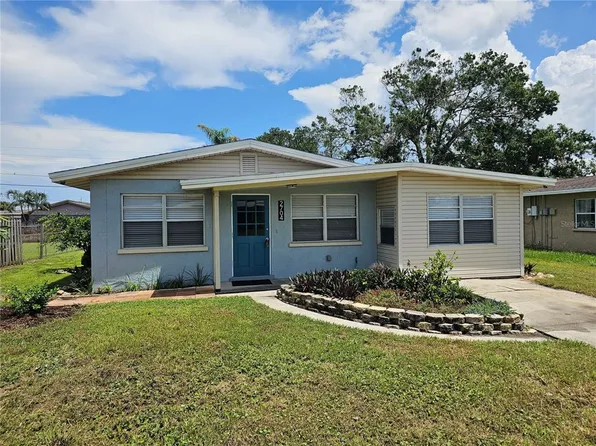 2704 12th St W, Palmetto, FL 34221