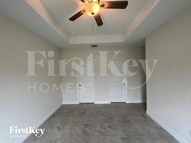 633 NW 28th St — Photo 14