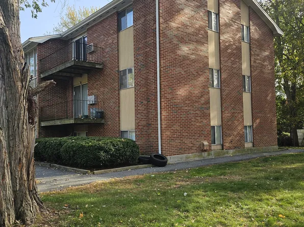 6 Colbert Ave APT 4, Maynard, MA 01754