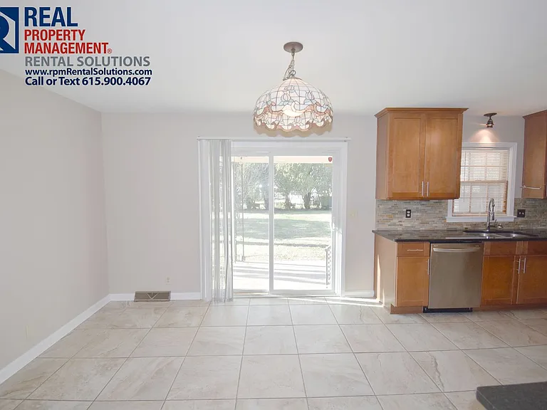 922 Kay St — Photo 4