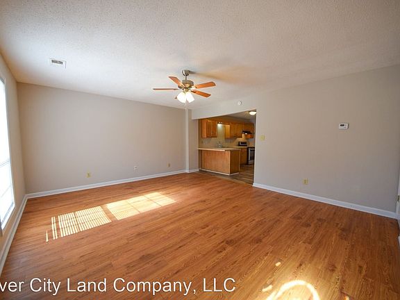 3rd image of 1156 Meadowlark Ln