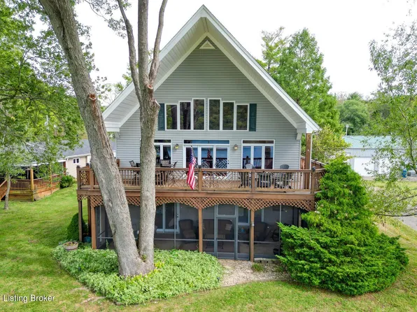 6223 Front St, Westport, KY 40077