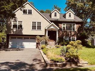71 Winchester Rd, Livingston, NJ 07039