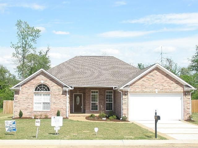 2nd image of 52 Woodshire Cv
