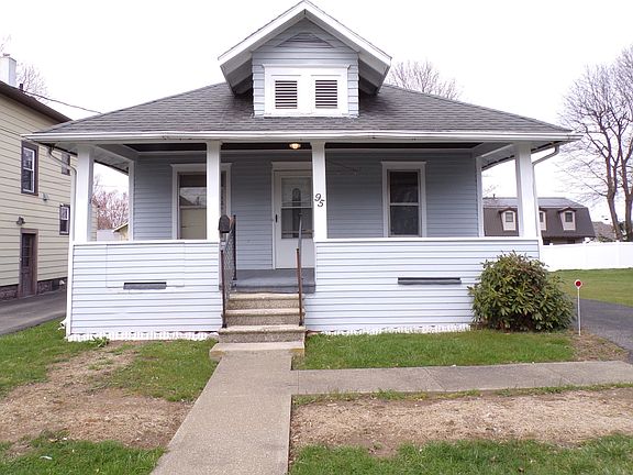 3rd image of 95 Elwell Ave