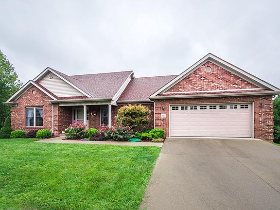 2nd image of 424 Lewis Dr