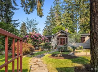 19520 22nd Ave NW, Shoreline, WA 98177