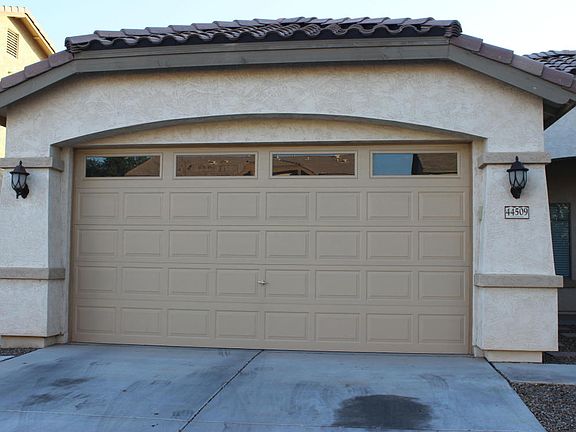 5th image of 44509 W Canyon Creek Dr