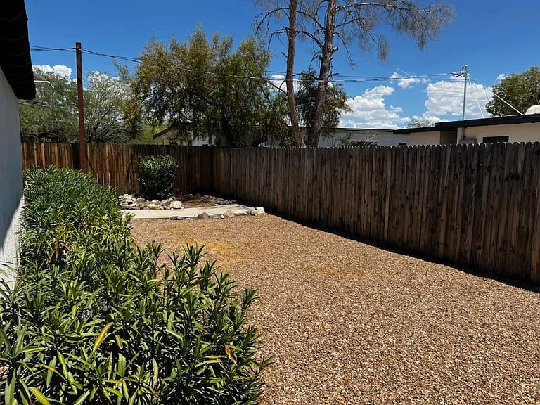 1527 E Silver St #2 — Photo 9