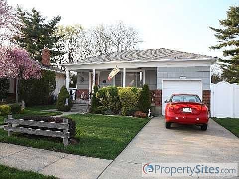 1st image of 2557 Acorn Pl