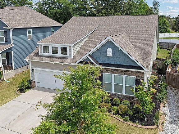 2nd image of 406 Raleighwood Ln