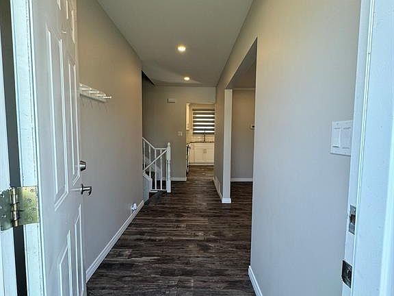 3rd image of 1860 Service Rd