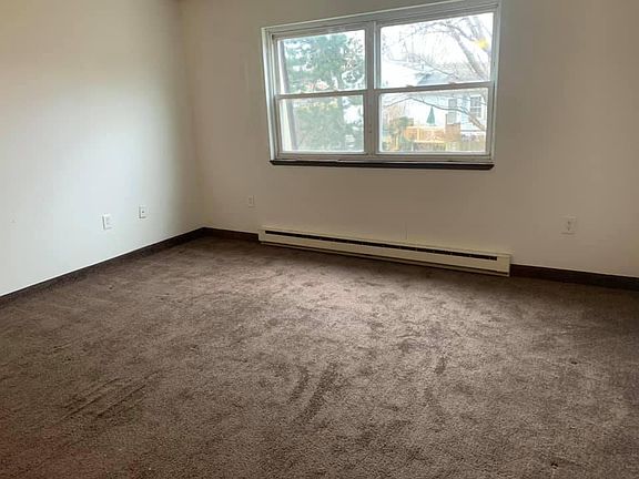 3rd image of 246 S Washington St APT B6