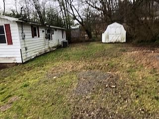 4th image of 2337 5th Ave E