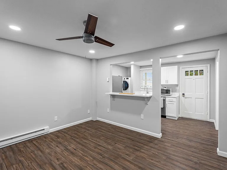 360 Thames St — Photo 6