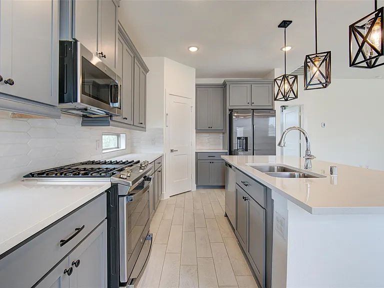 18815 River Overlook Ct — Photo 6