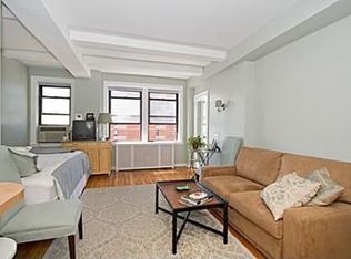 457 W 57th St #1716, New York, NY 10019