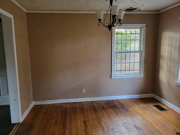 5th image of 2823 Oakland Ter