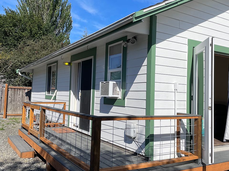 2nd image of 1717 22nd St #1