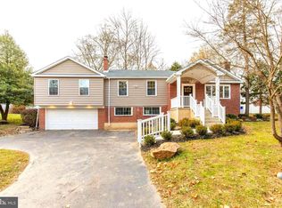 18 Devonwood Rd, Wayne, PA 19087