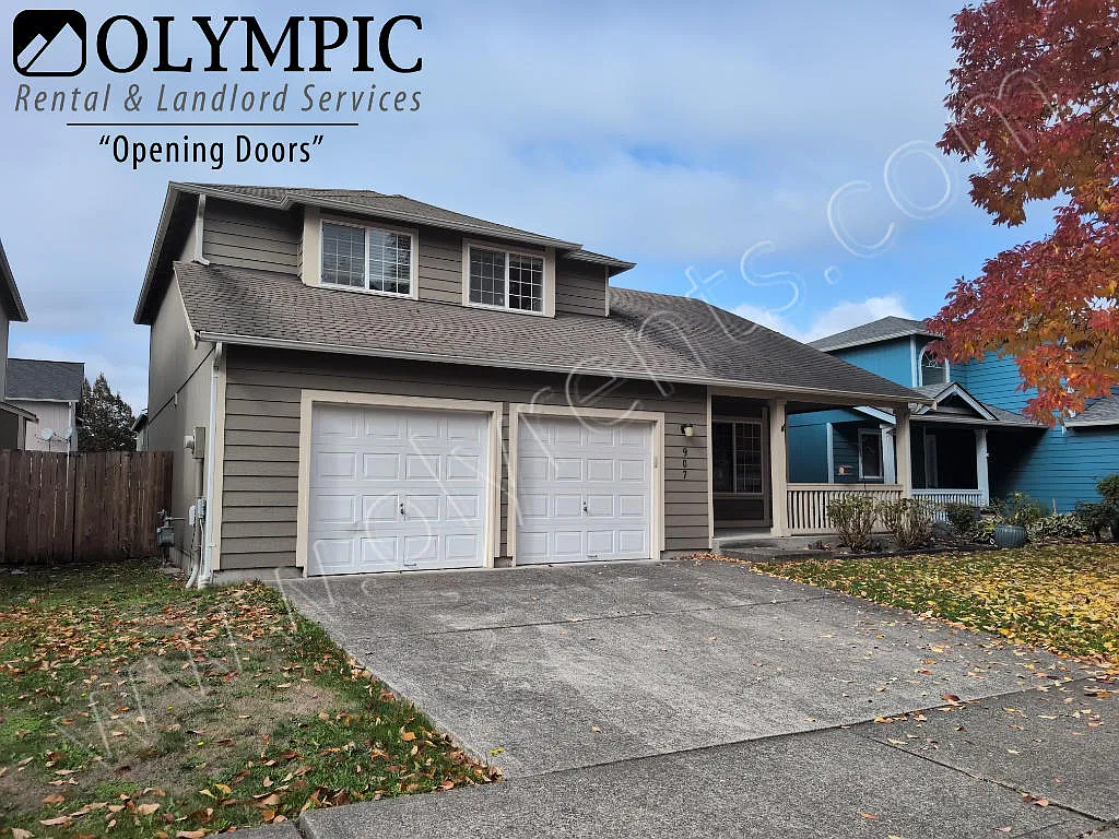 3 bed 2.5 bath 2-story home SE Lacey! — Photo 2