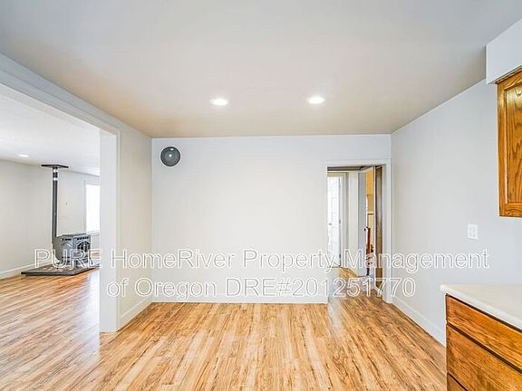 5th image of 32125 SE Hinman Rd