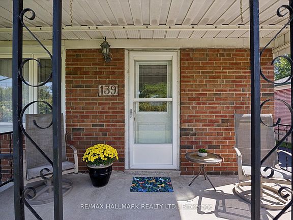 4th image of 139 Elinor Ave