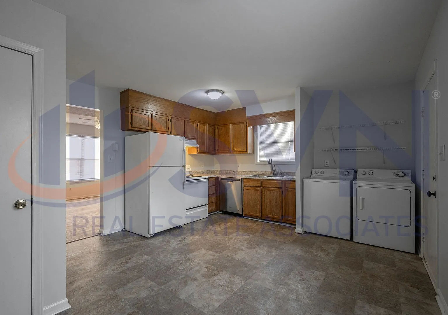 407 S. Merritt Mill Road — Photo 4